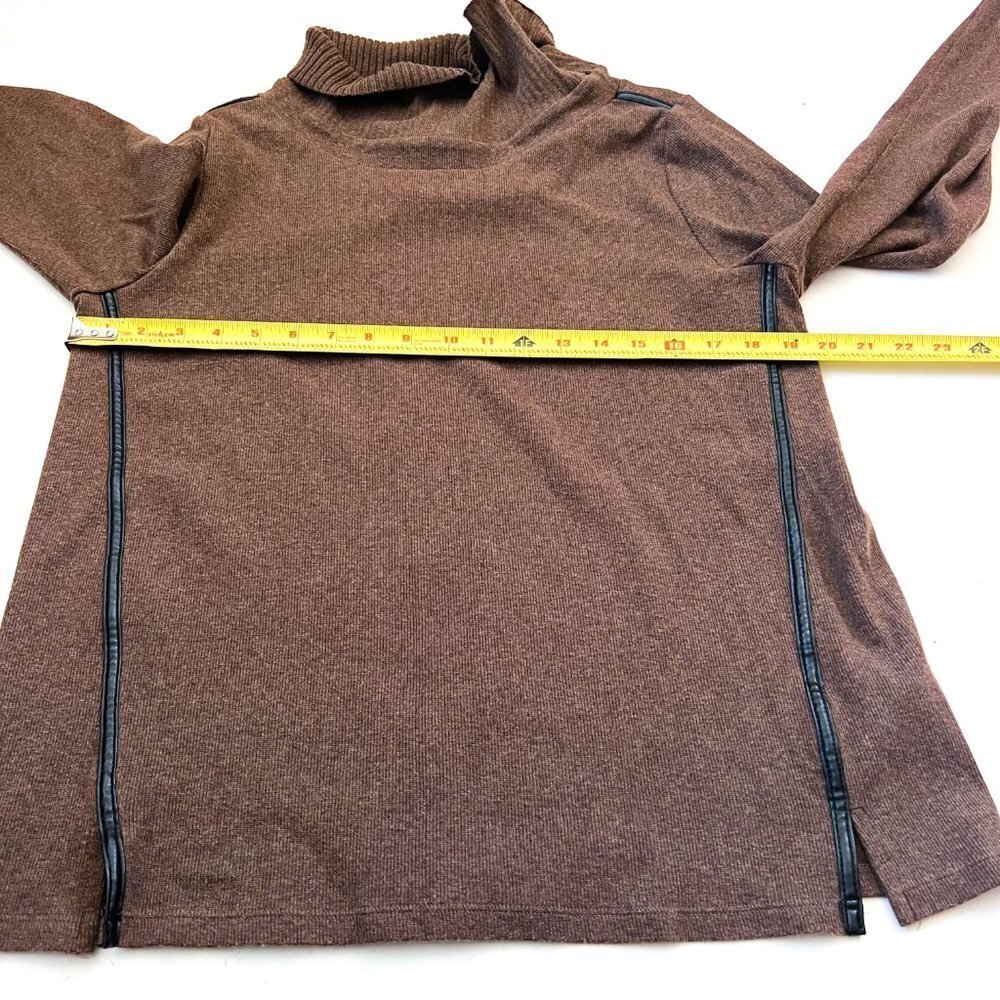 Rafaella Brown Sweater with faux leather trim Size Large - Picture 7 of 8
